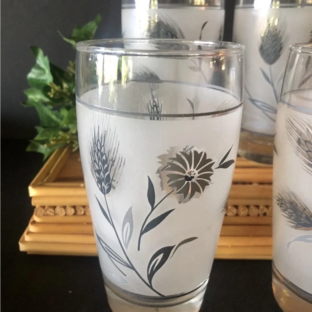 4 Vintage Libbey Frosted Silver Wheat Glasses 5” Tumblers Excellent Condition.‎